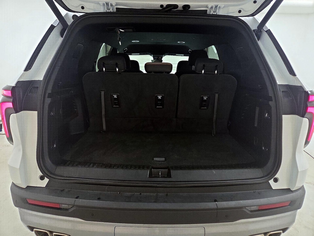Trunk/Cargo (Seats Up)