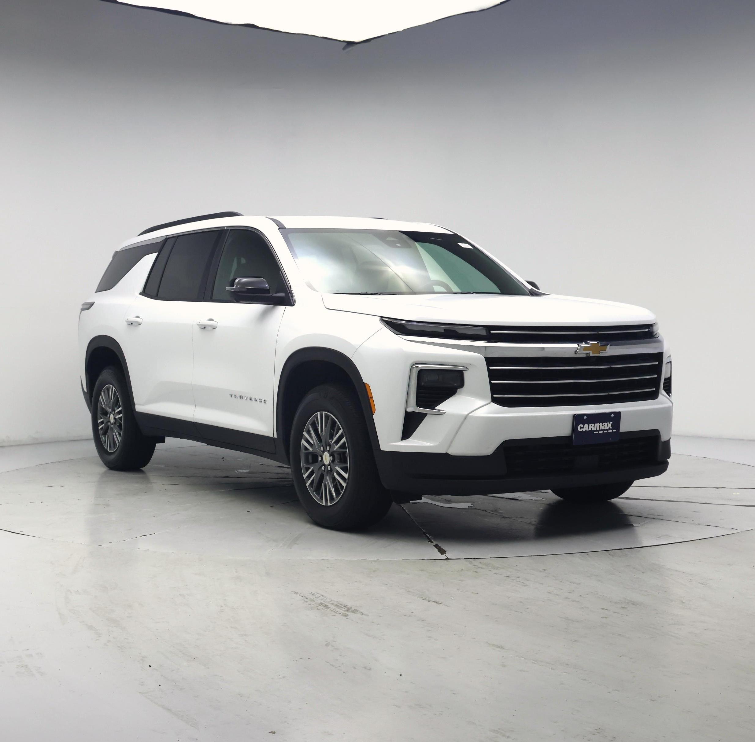 White 2026 Chevrolet Traverse SUV / Crossover Front-Wheel Drive Automatic