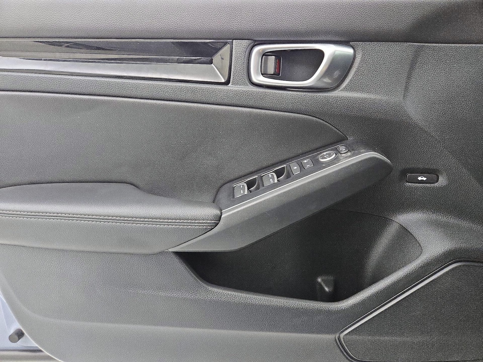 2024 Honda Civic Touring - Photo 13