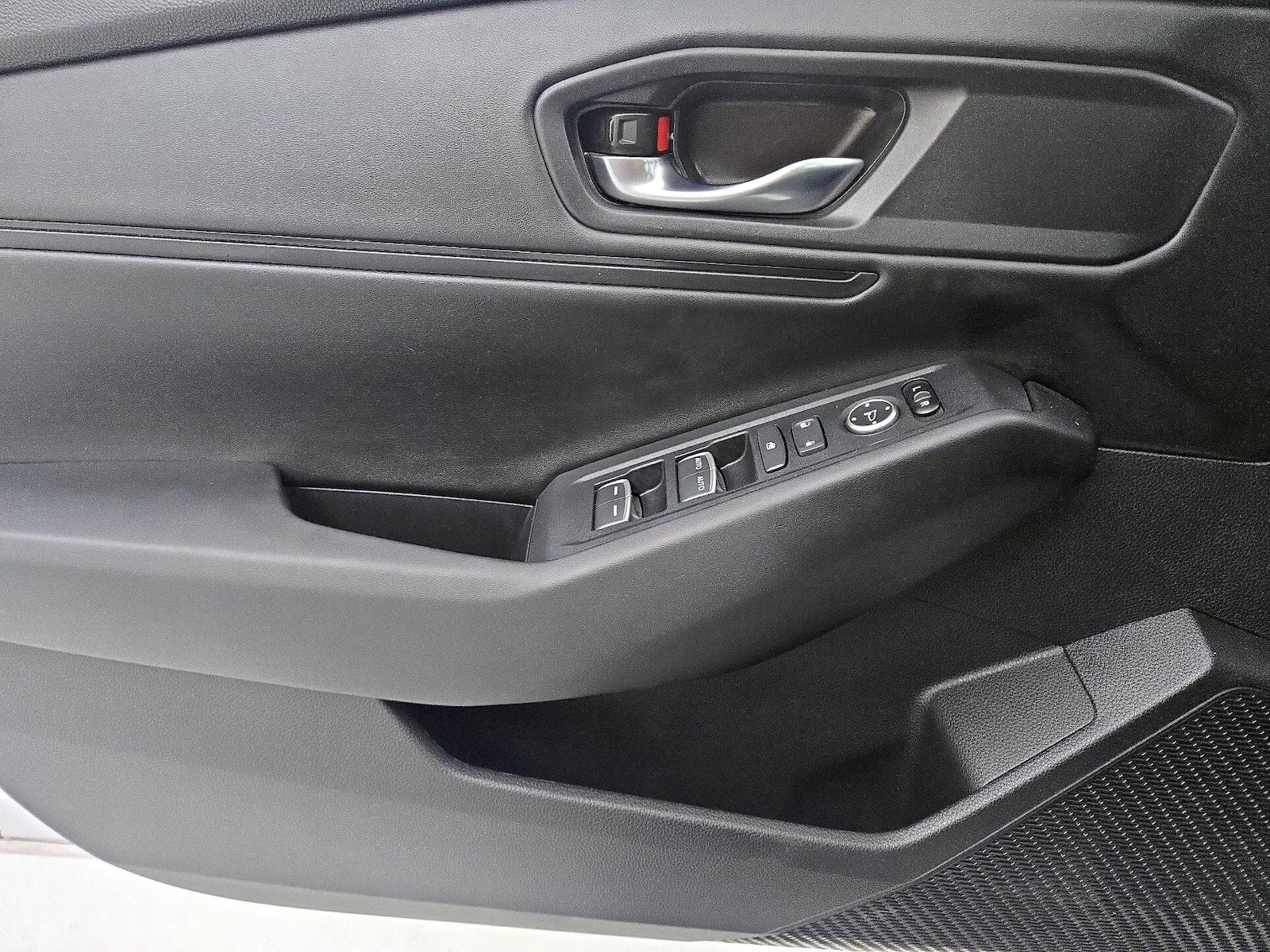 2025 Honda Accord SE - Photo 13