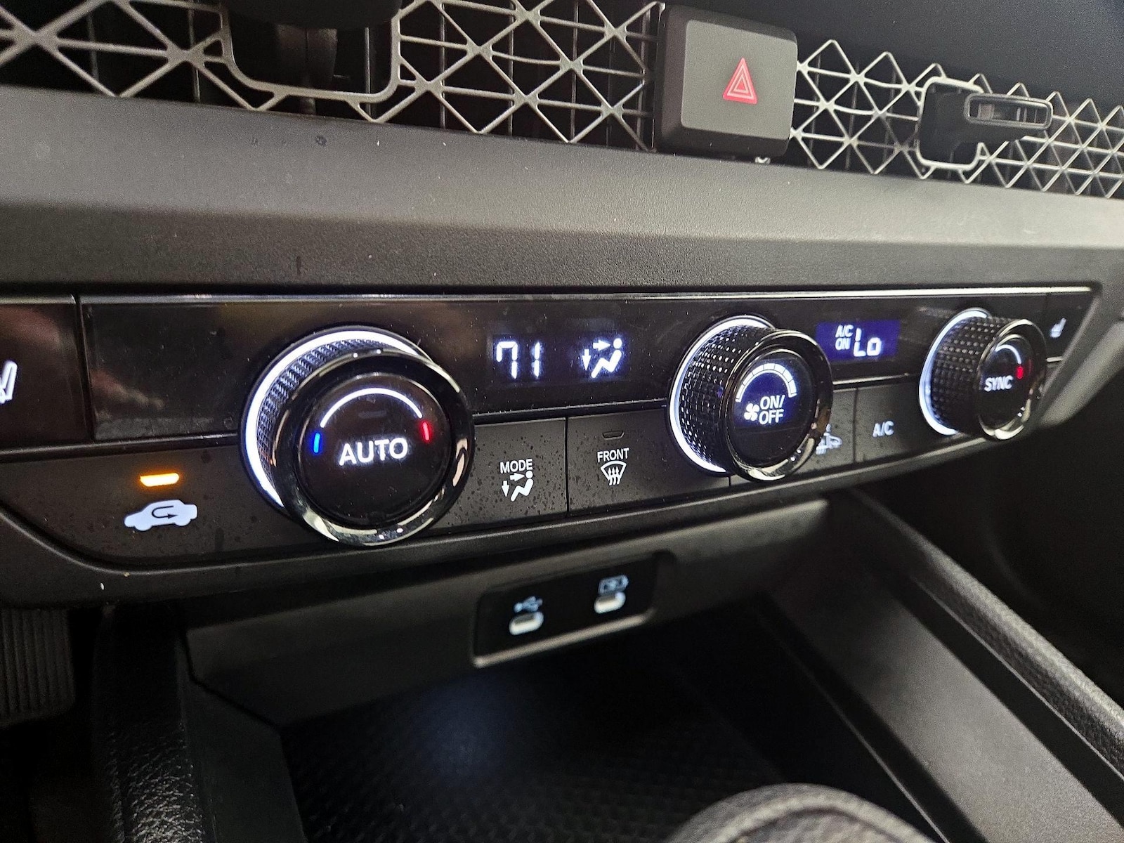 2025 Honda Accord SE - Photo 16