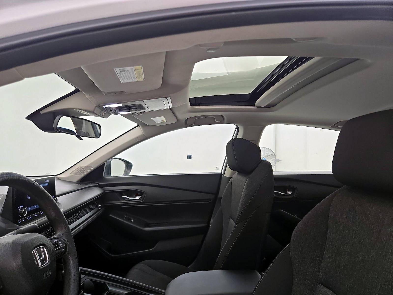 2025 Honda Accord SE - Photo 19