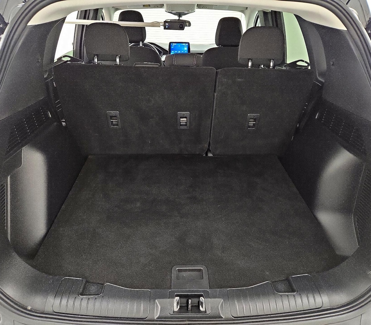 Trunk/Cargo (Seats Up)
