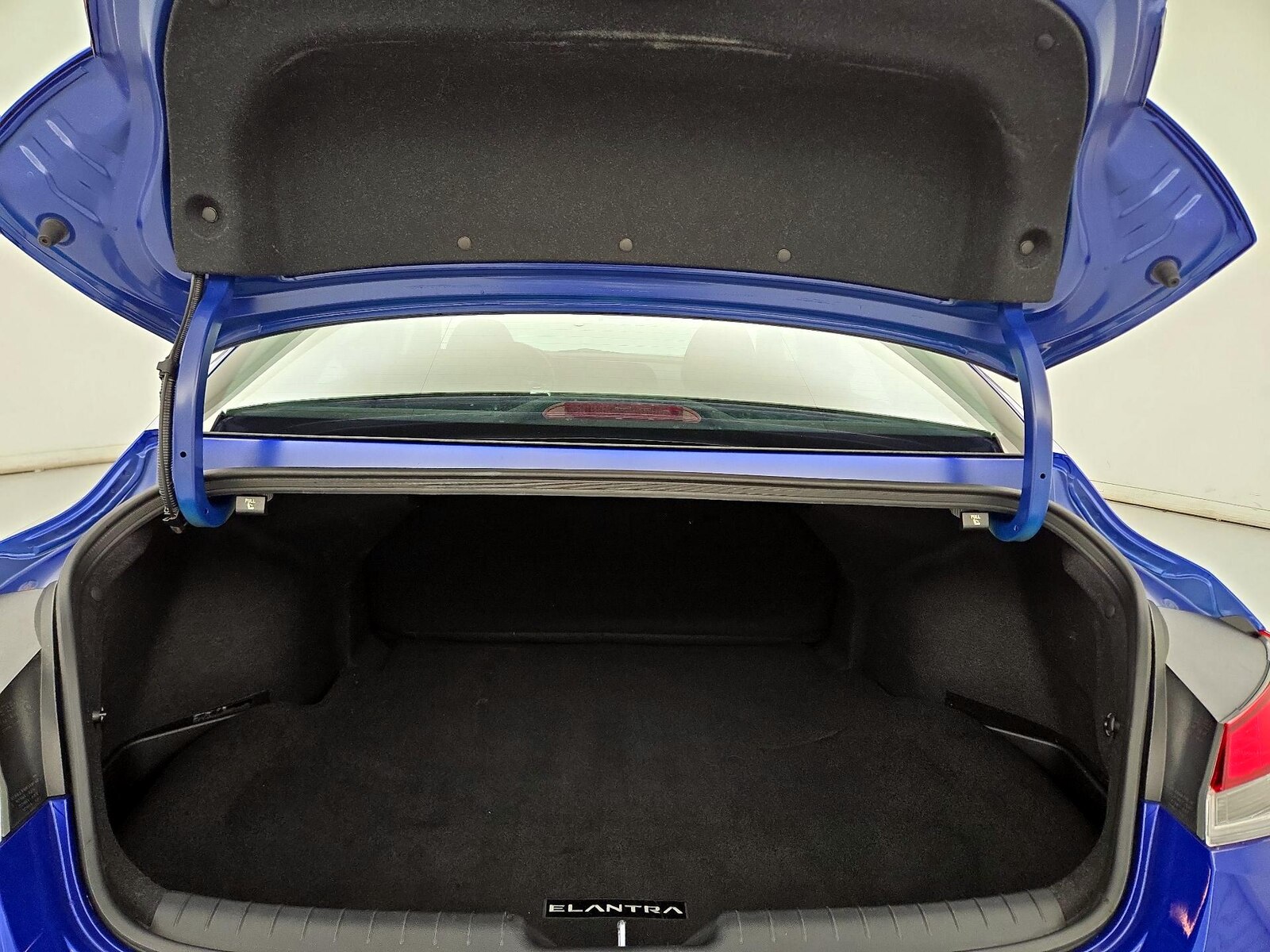 2024 Hyundai Elantra SEL - Photo 22