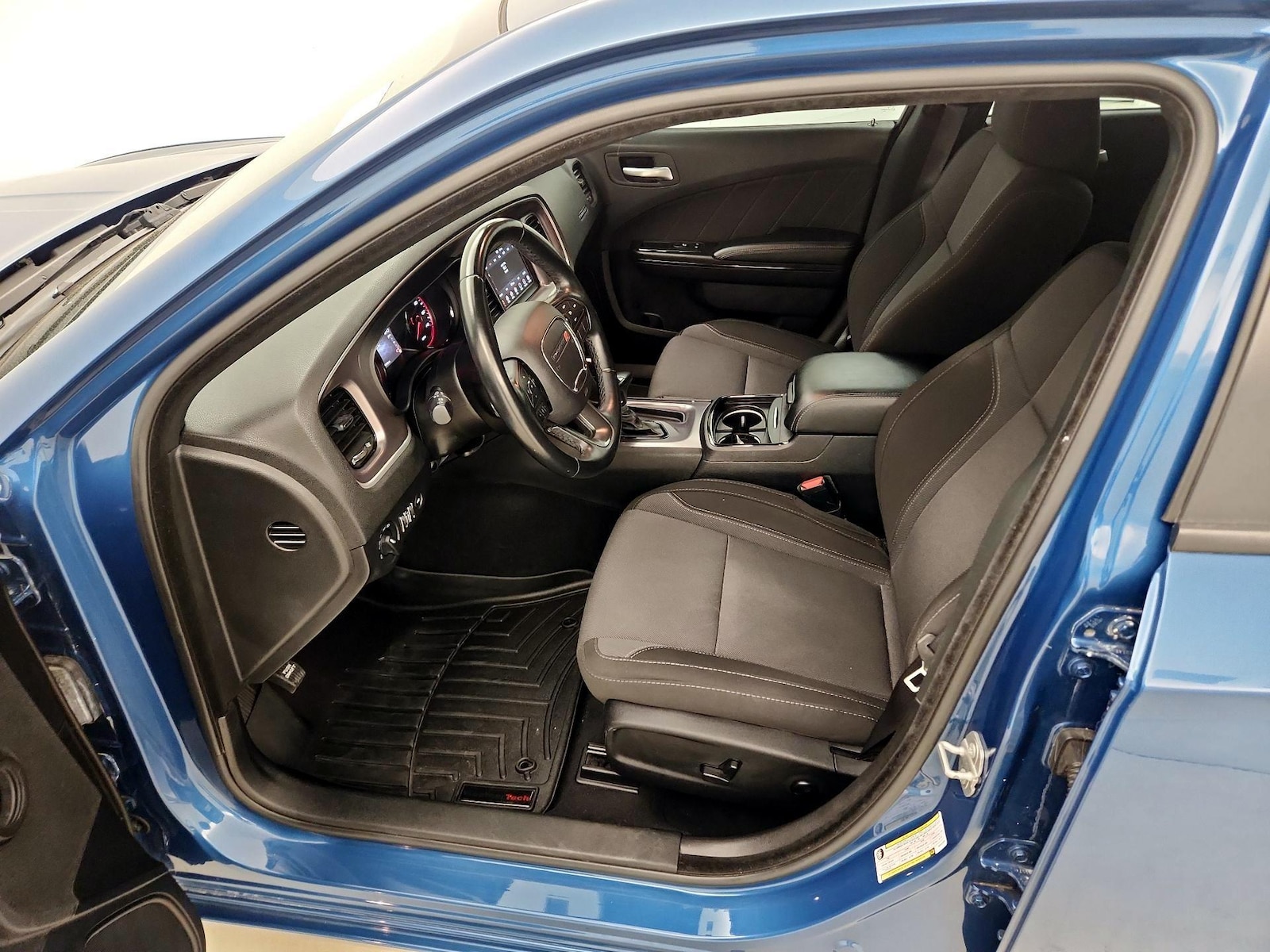 Power Seat(s) & Side Airbags