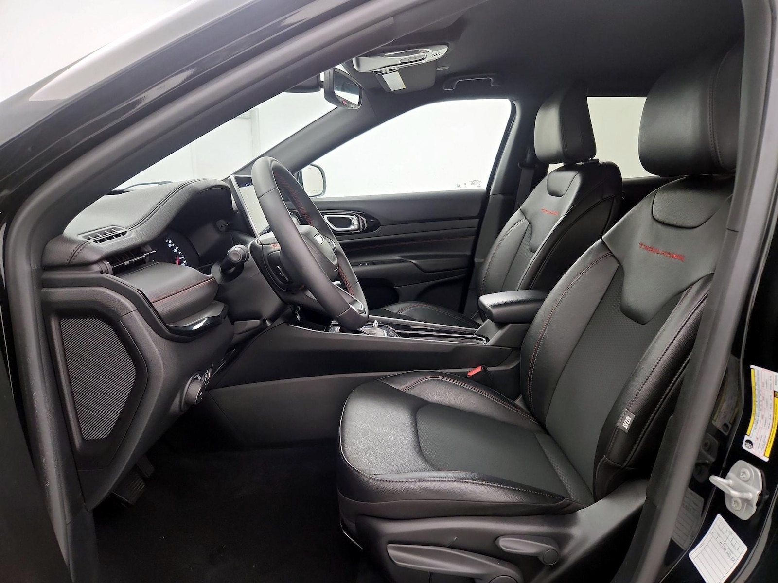 2025 Jeep Compass Trailhawk - Photo 12