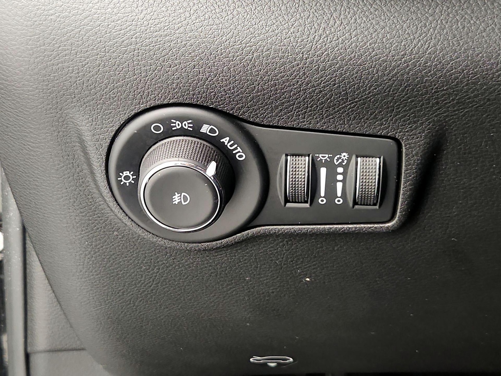 2025 Jeep Compass Trailhawk - Photo 14