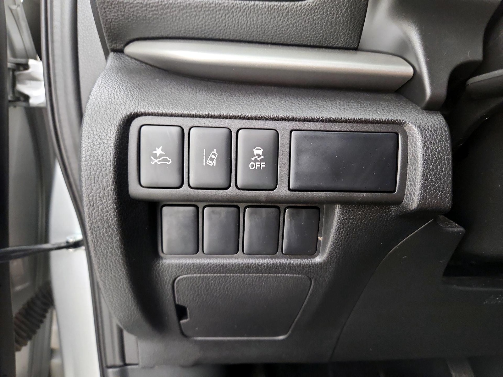 2025 Mitsubishi Eclipse Cross LE - Photo 14