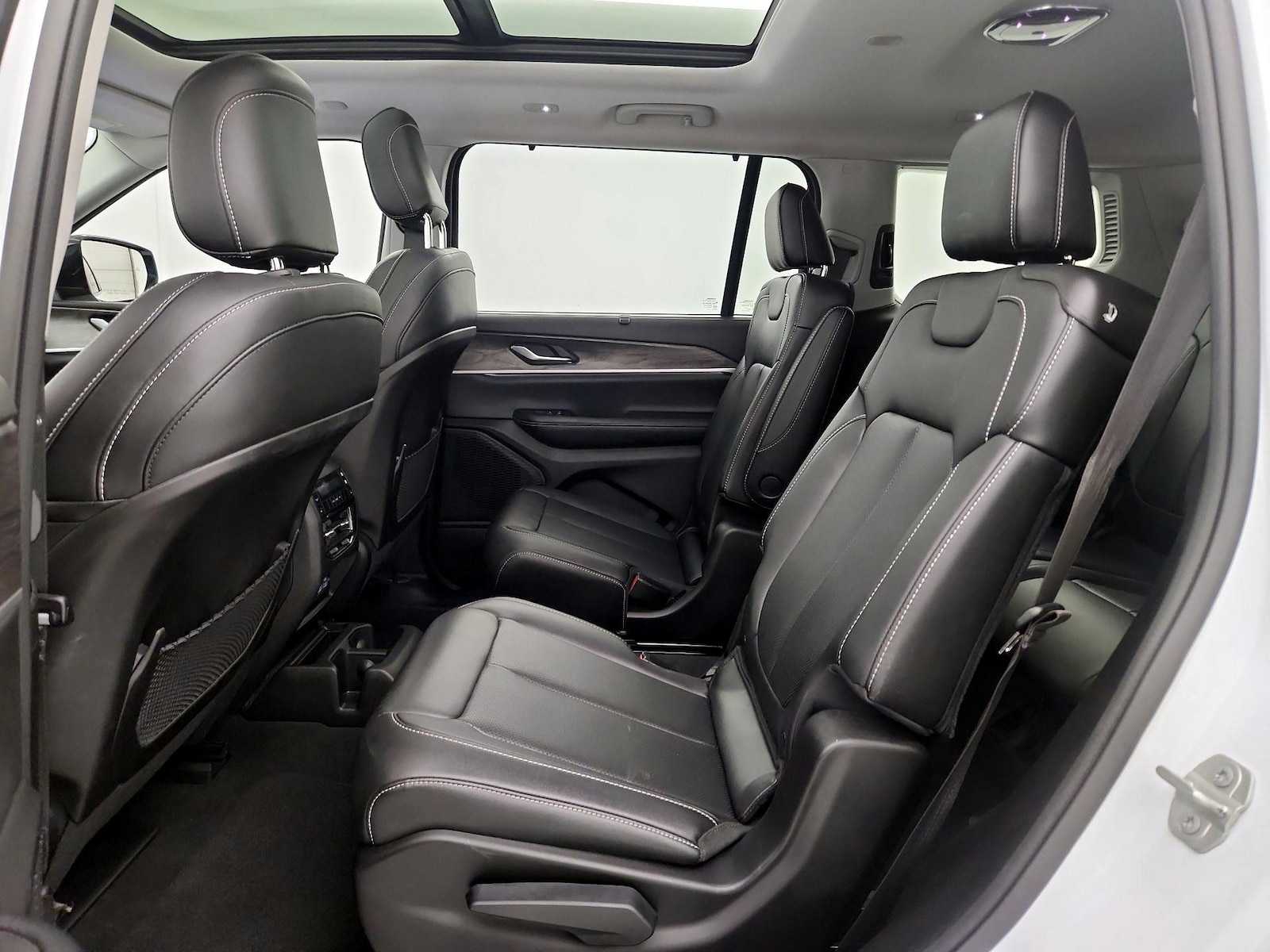 Rear Air Conditioning