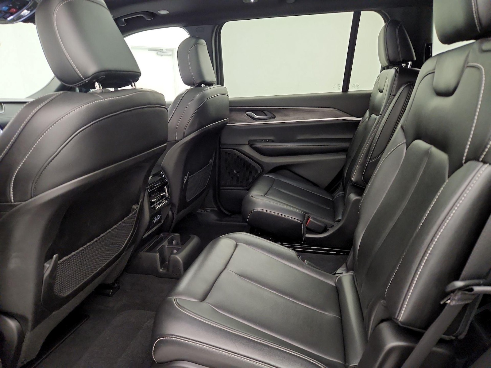 Rear Air Conditioning