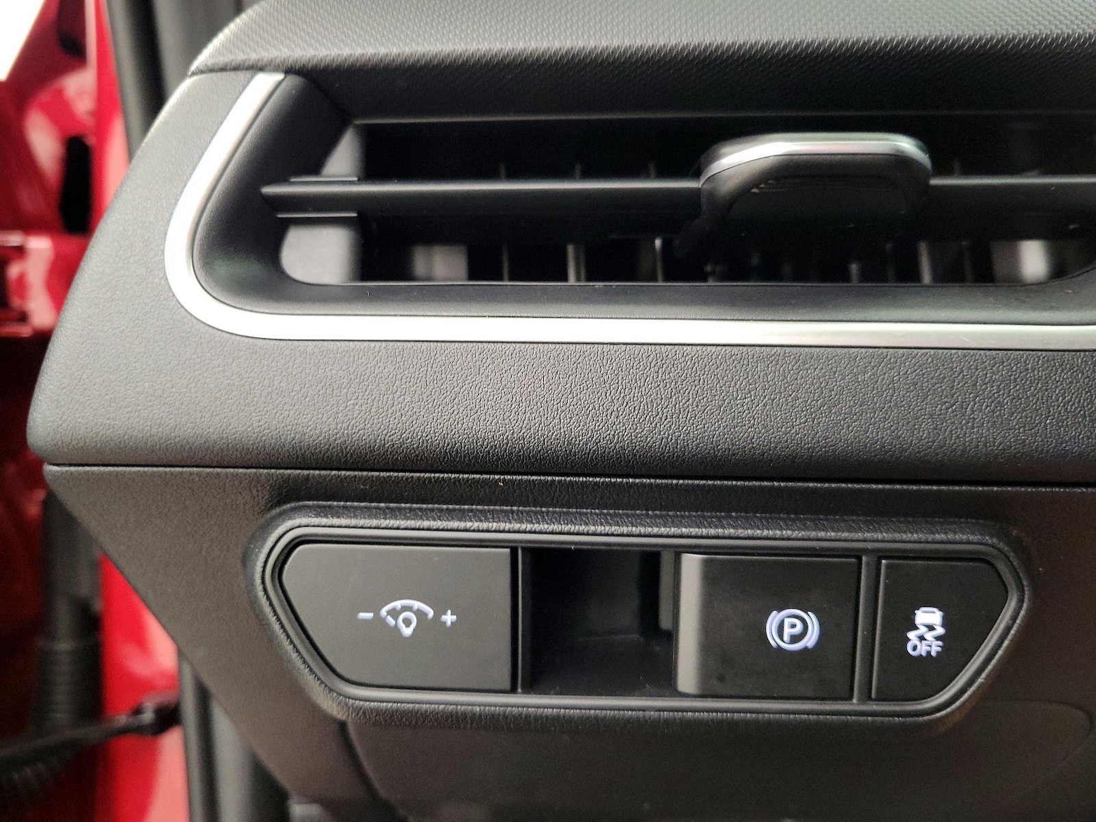 2025 Kia K4 LXS - Photo 14