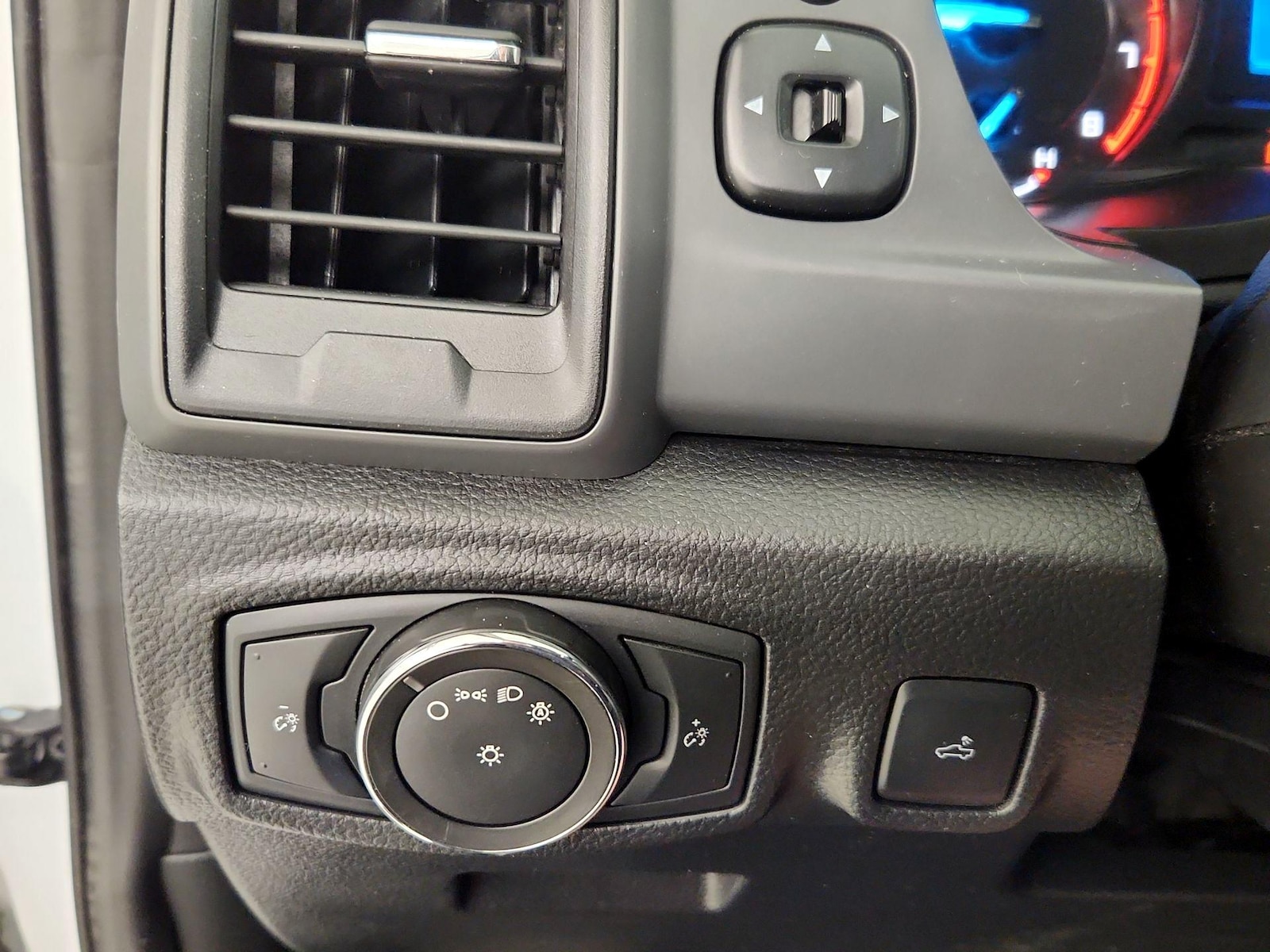 2022 Ford Ranger XL - Photo 14