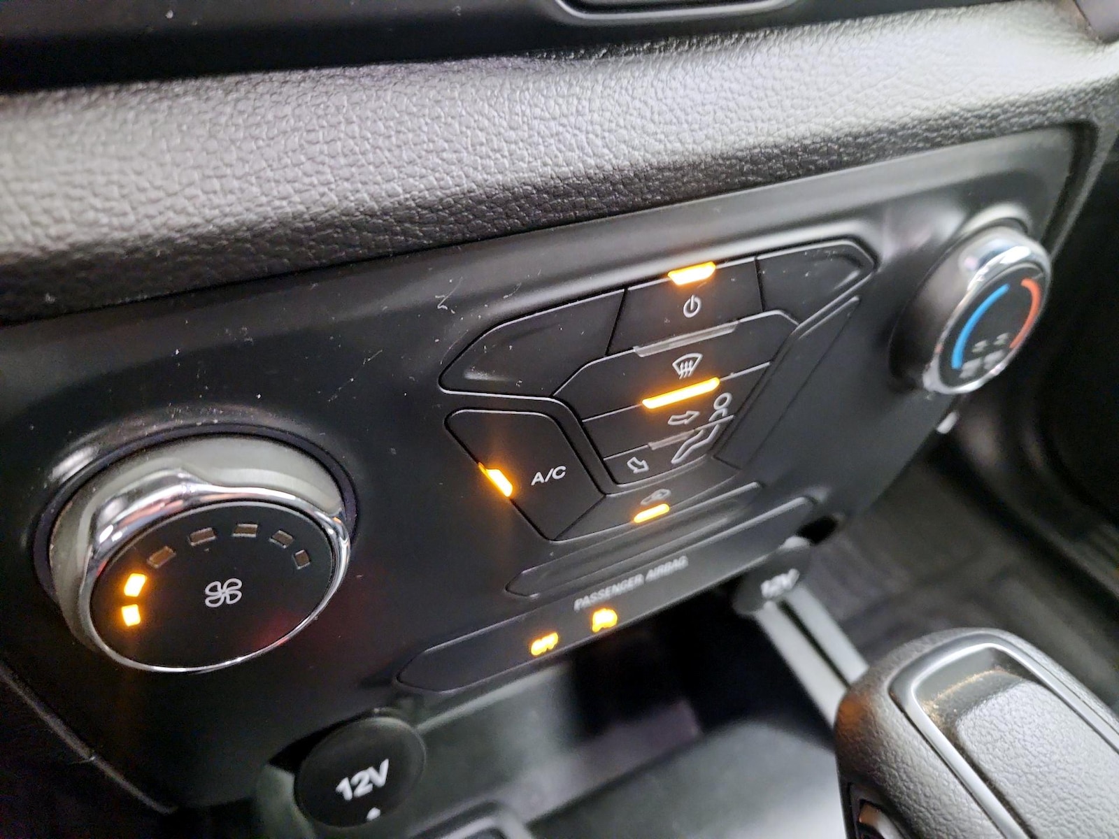 2022 Ford Ranger XL - Photo 17