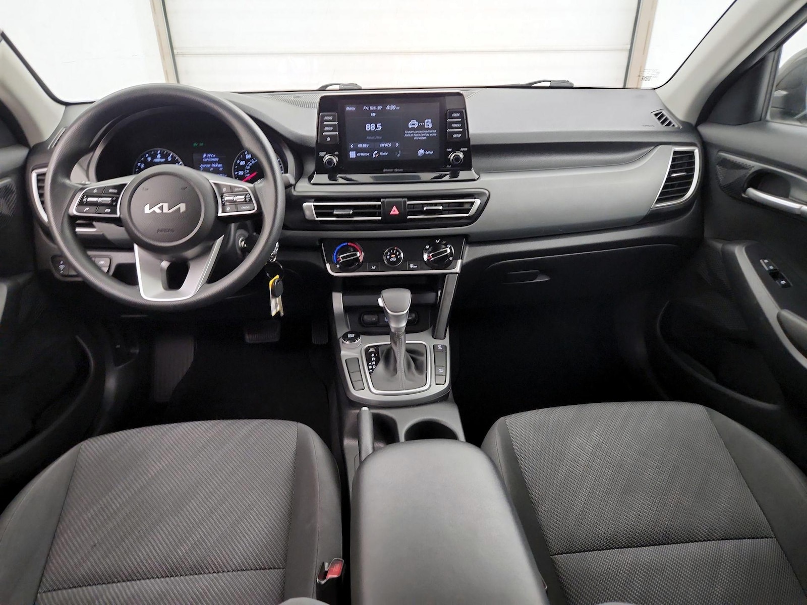 Apple CarPlay® & Android Auto™