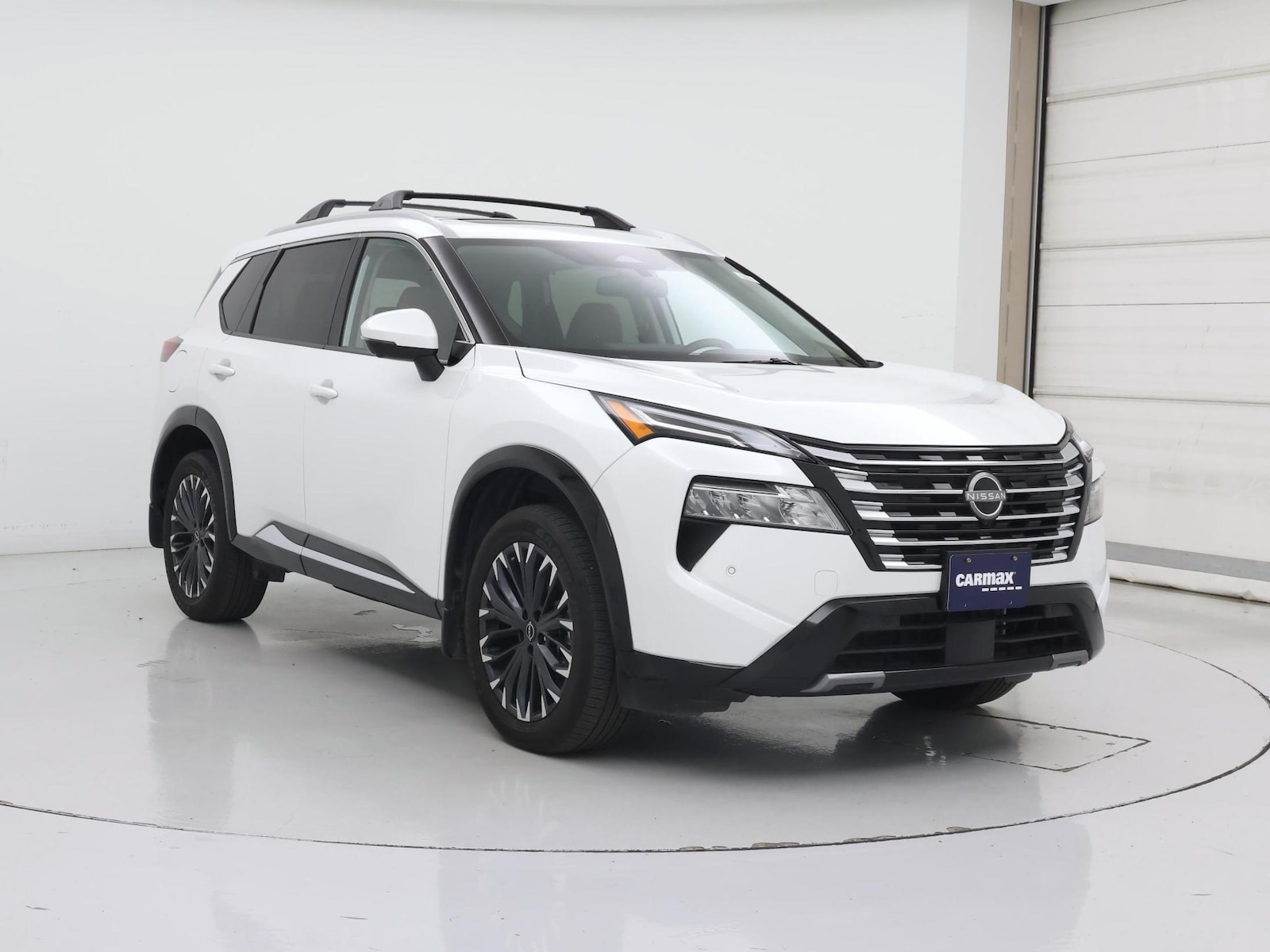 2026 Nissan Rogue Platinum - Photo 2