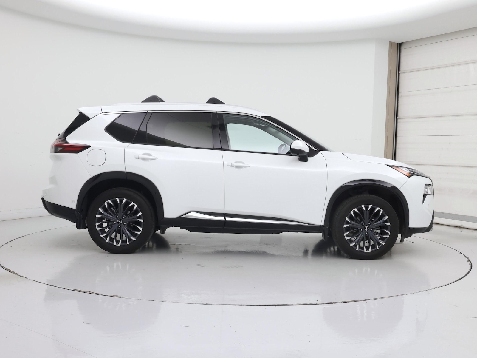 2026 Nissan Rogue Platinum - Photo 8