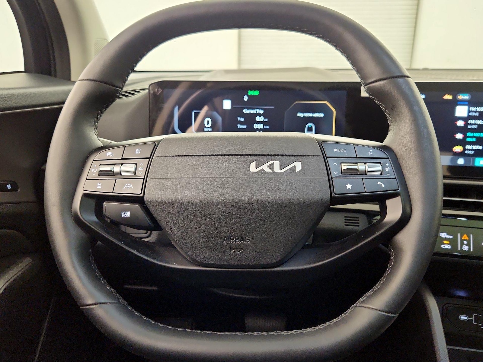 2026 Kia Sportage SX Prestige - Photo 11