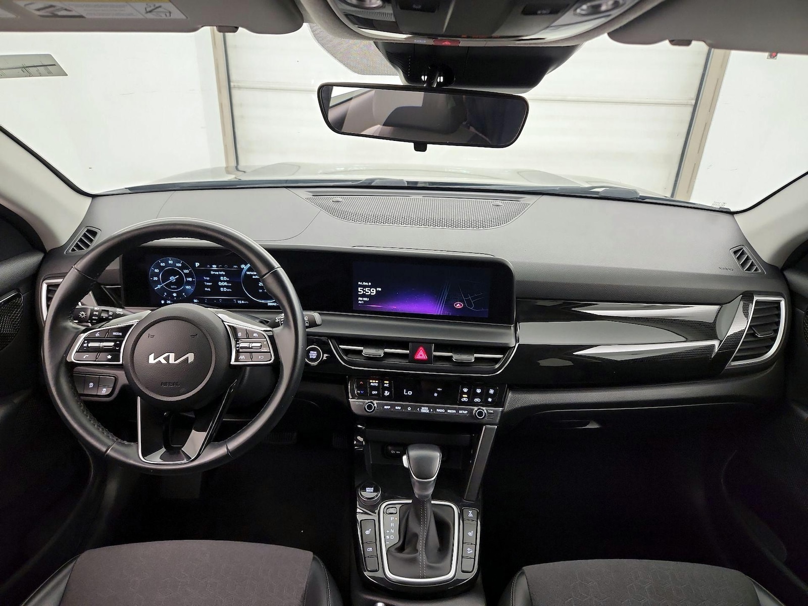 2024 Kia Seltos S - Photo 10