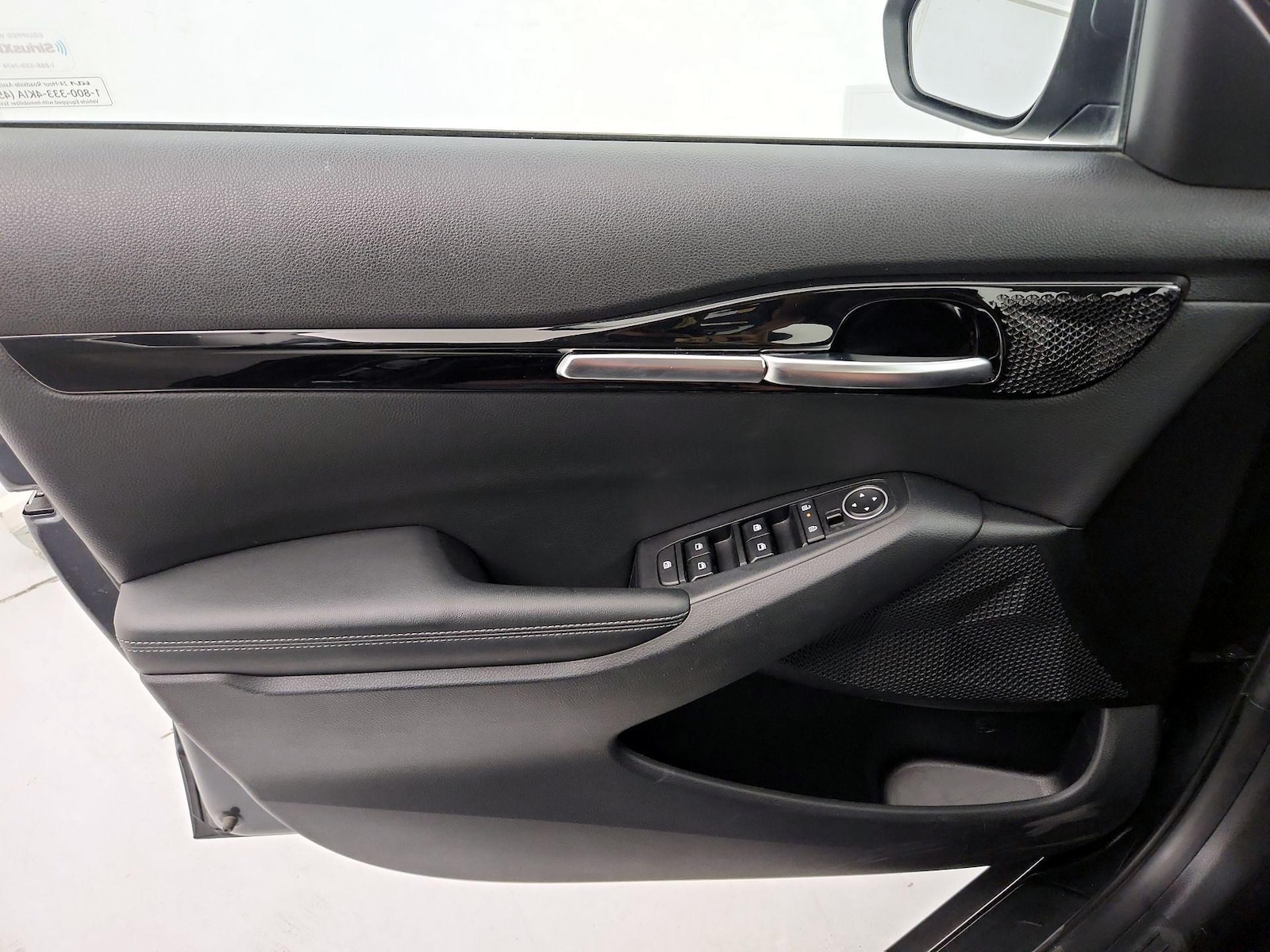 2024 Kia Seltos S - Photo 13