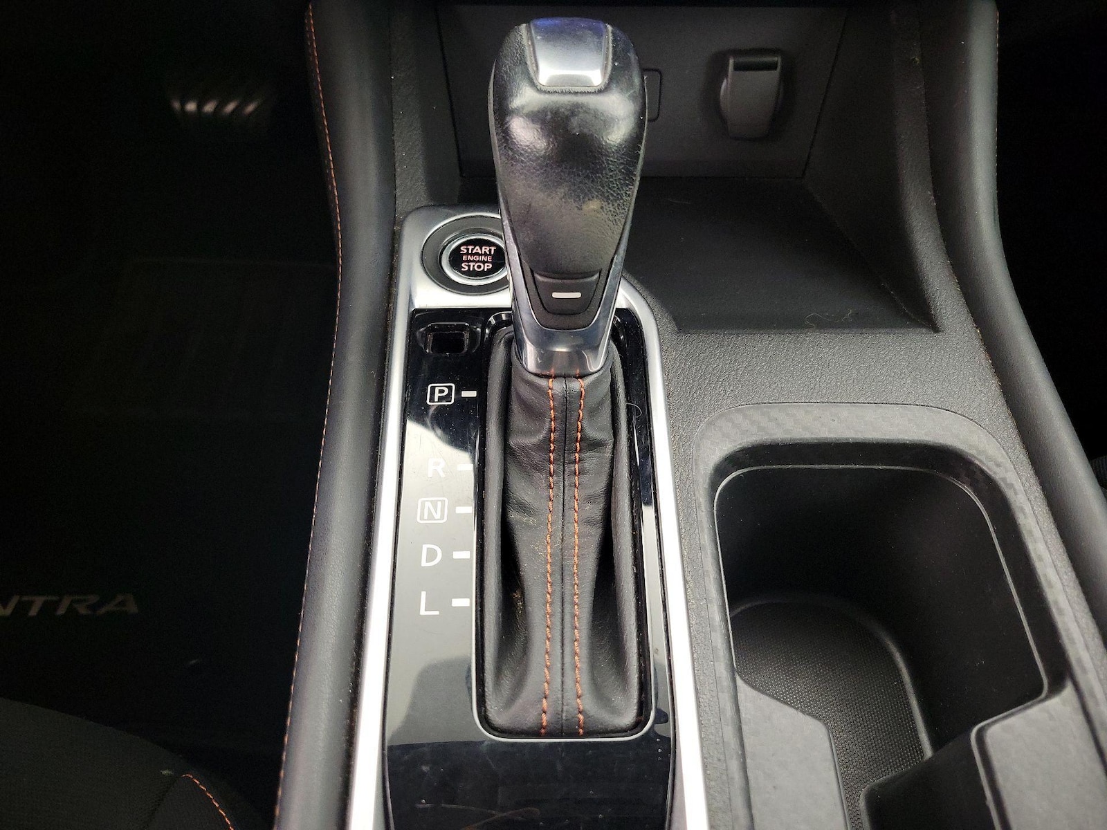 2022 Nissan Sentra SR - Photo 18
