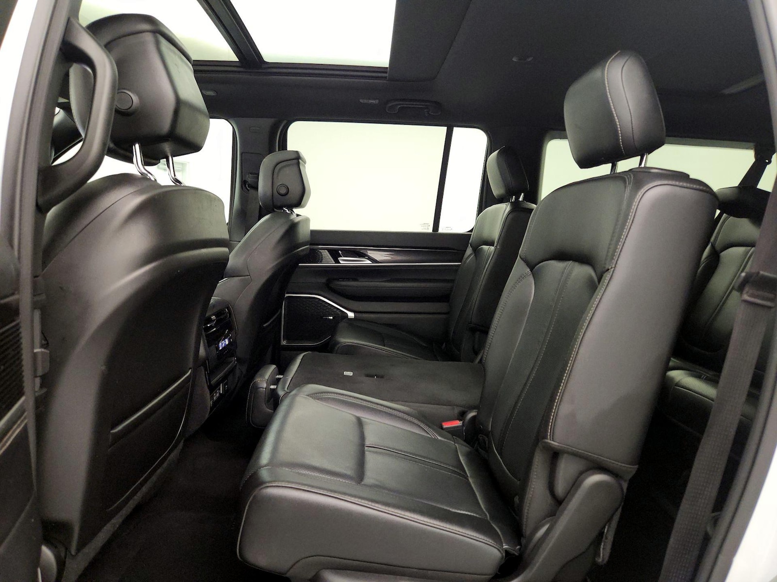 Rear Air Conditioning