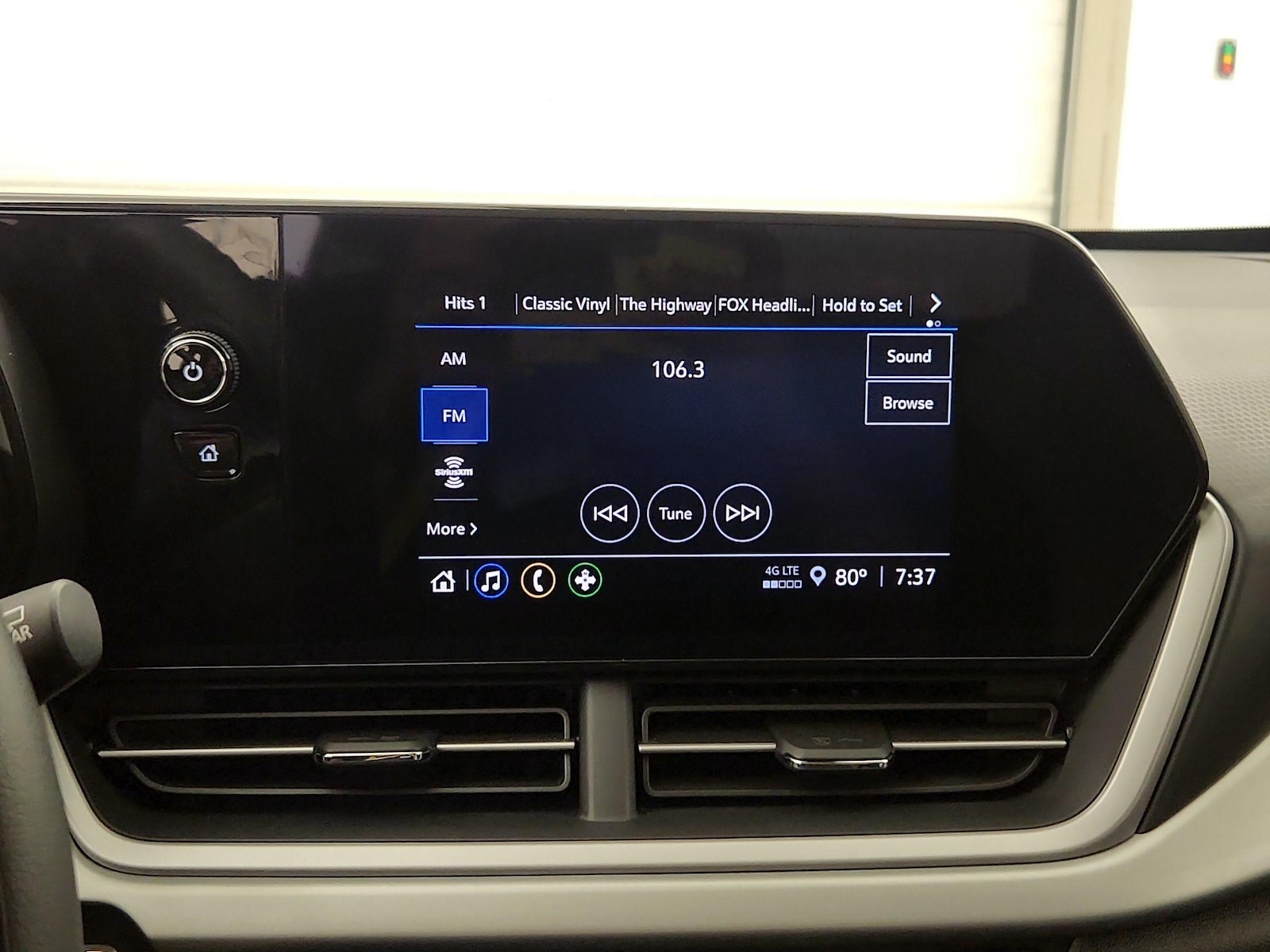 2025 Chevrolet Trax LS - Photo 17