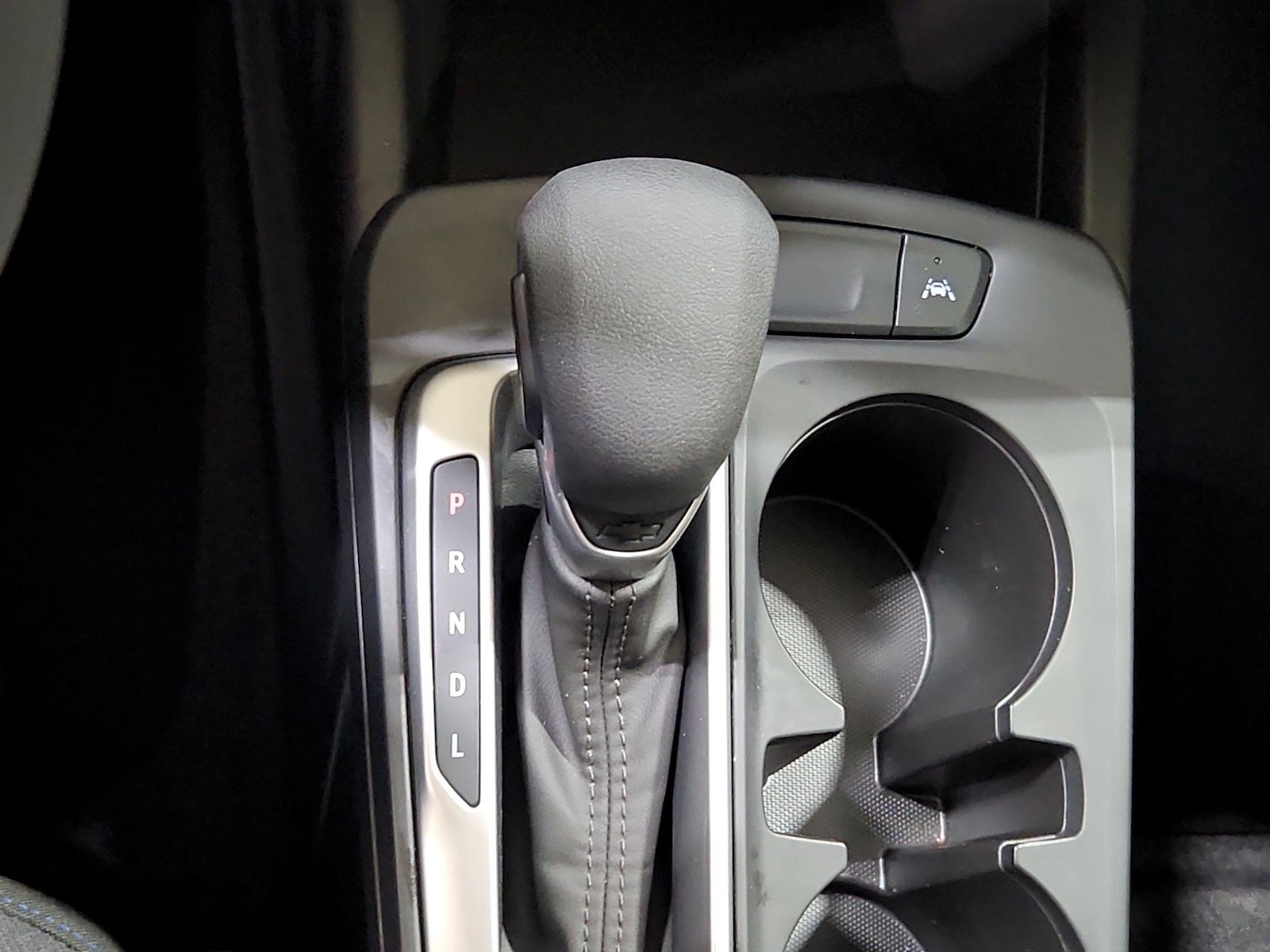 2025 Chevrolet Trax LS - Photo 19