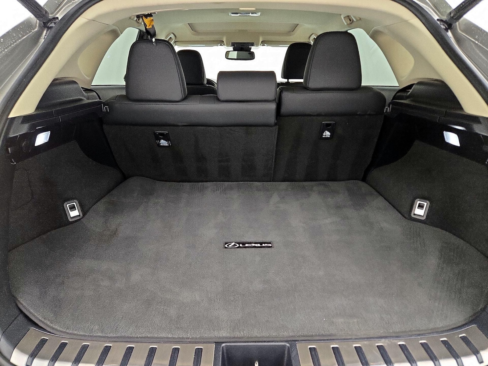 2020 Lexus NX 300 - Photo 22