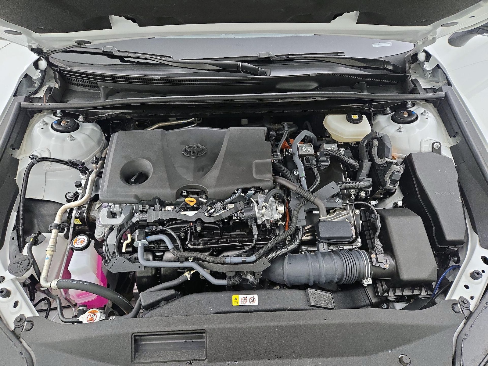 2025 Toyota Camry XSE - Photo 24