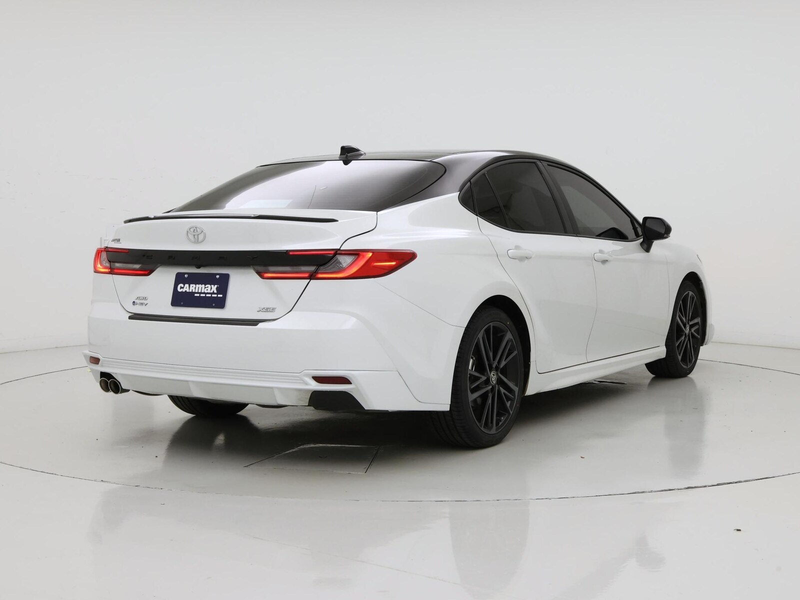2025 Toyota Camry XSE - Photo 9