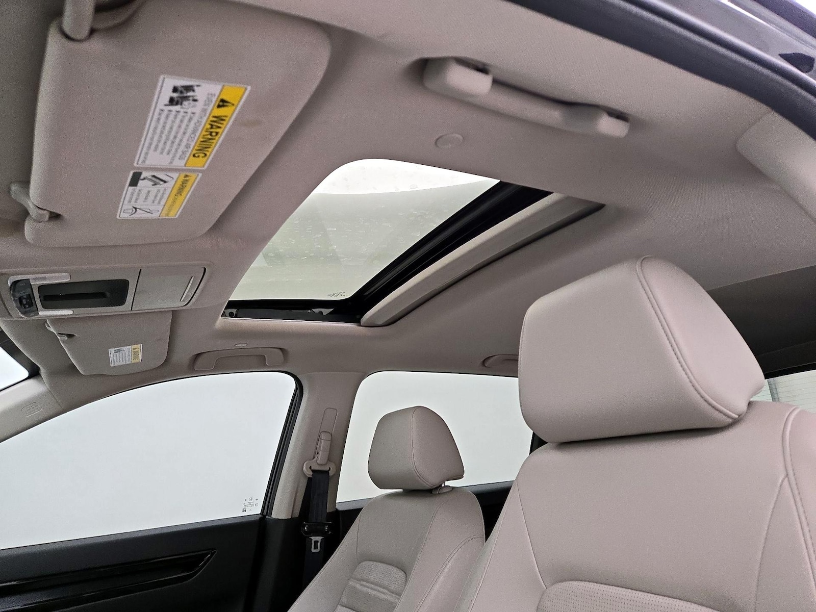 Sunroof(s) & Overhead Airbags
