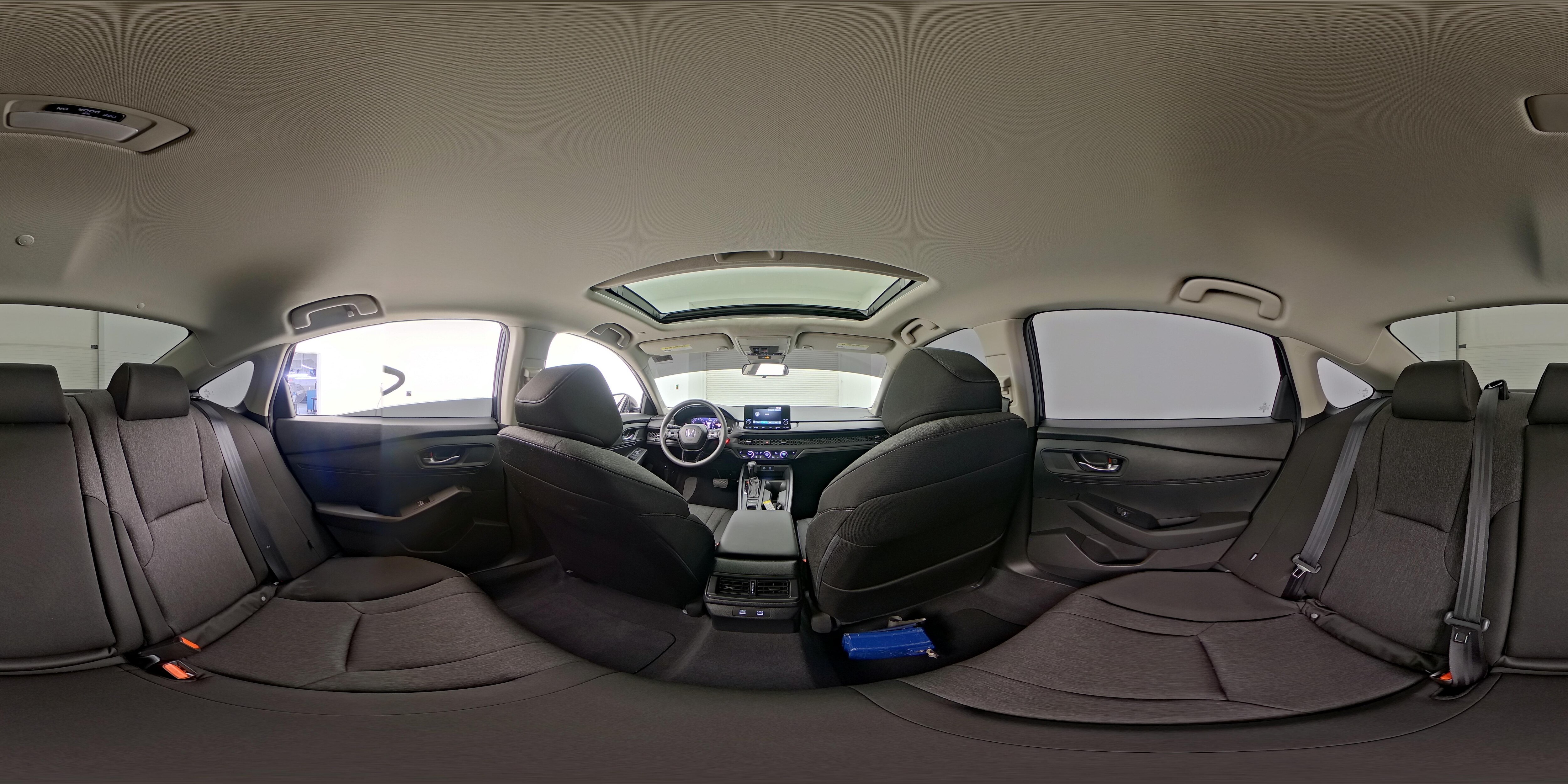 2025 Honda Accord SE - Photo 25
