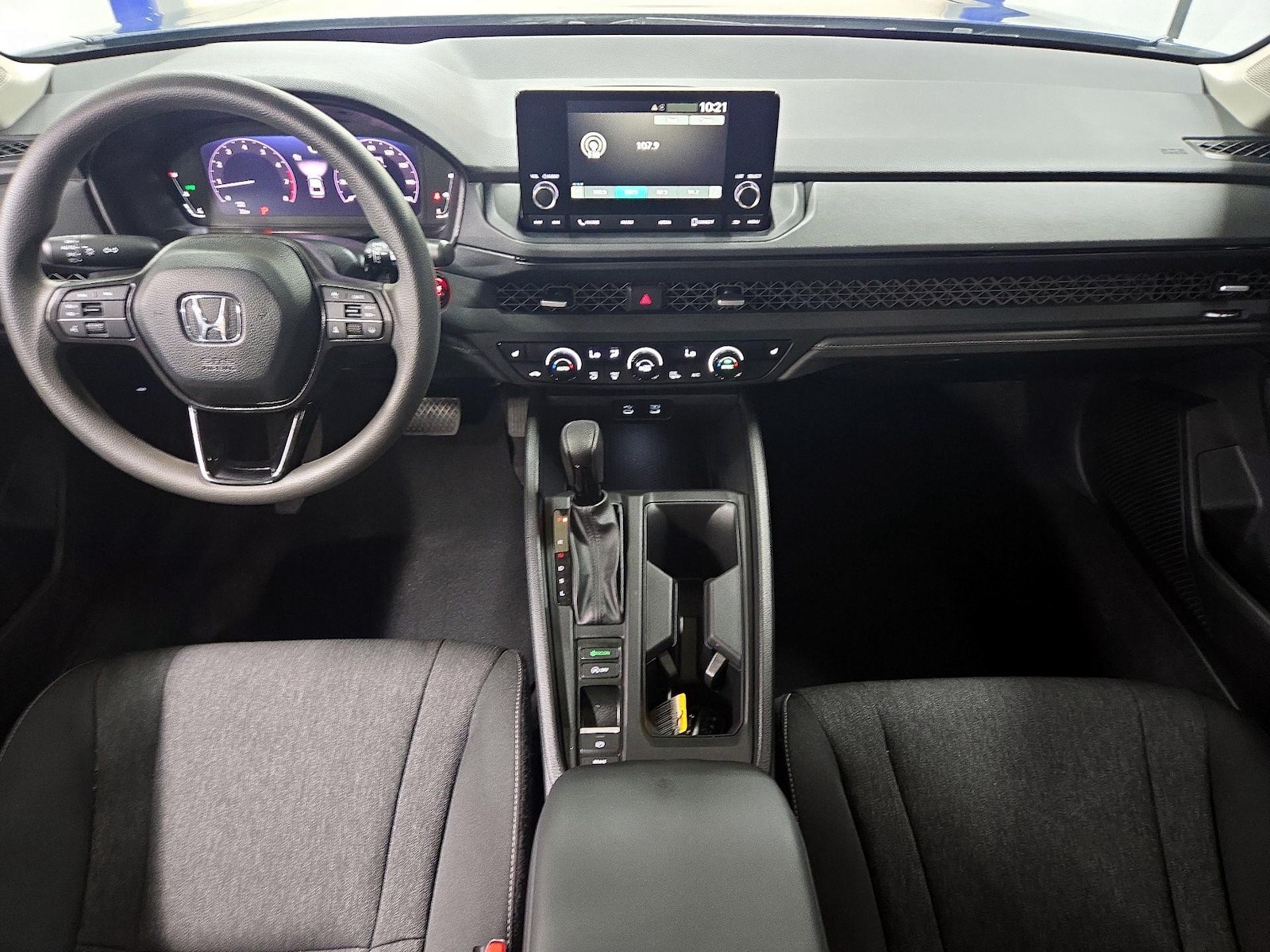 2025 Honda Accord SE - Photo 10