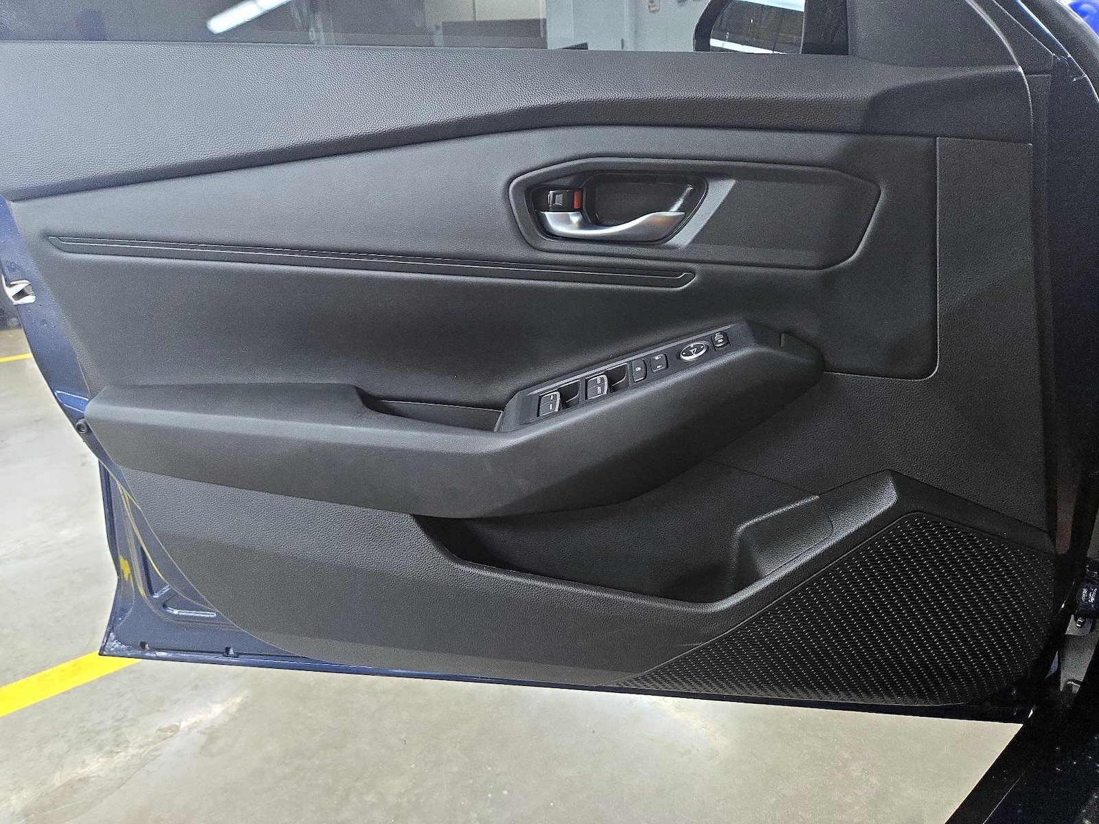 2025 Honda Accord SE - Photo 13