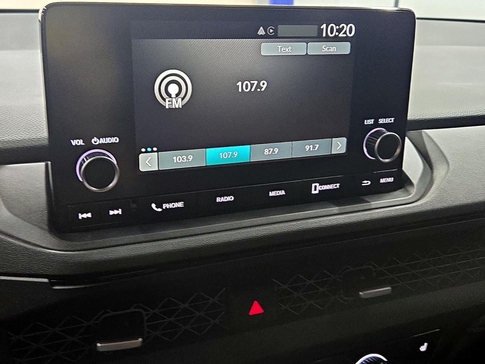 2025 Honda Accord SE - Photo 15