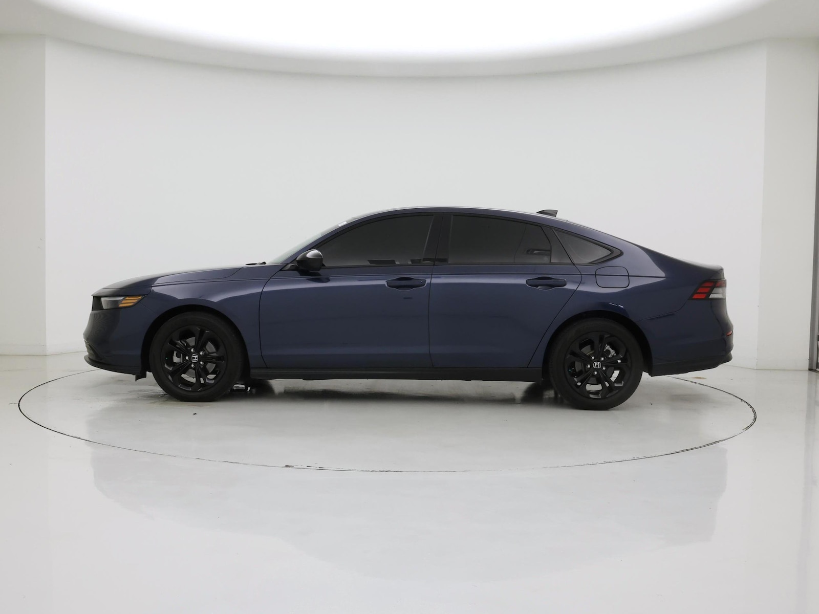 2025 Honda Accord SE - Photo 4