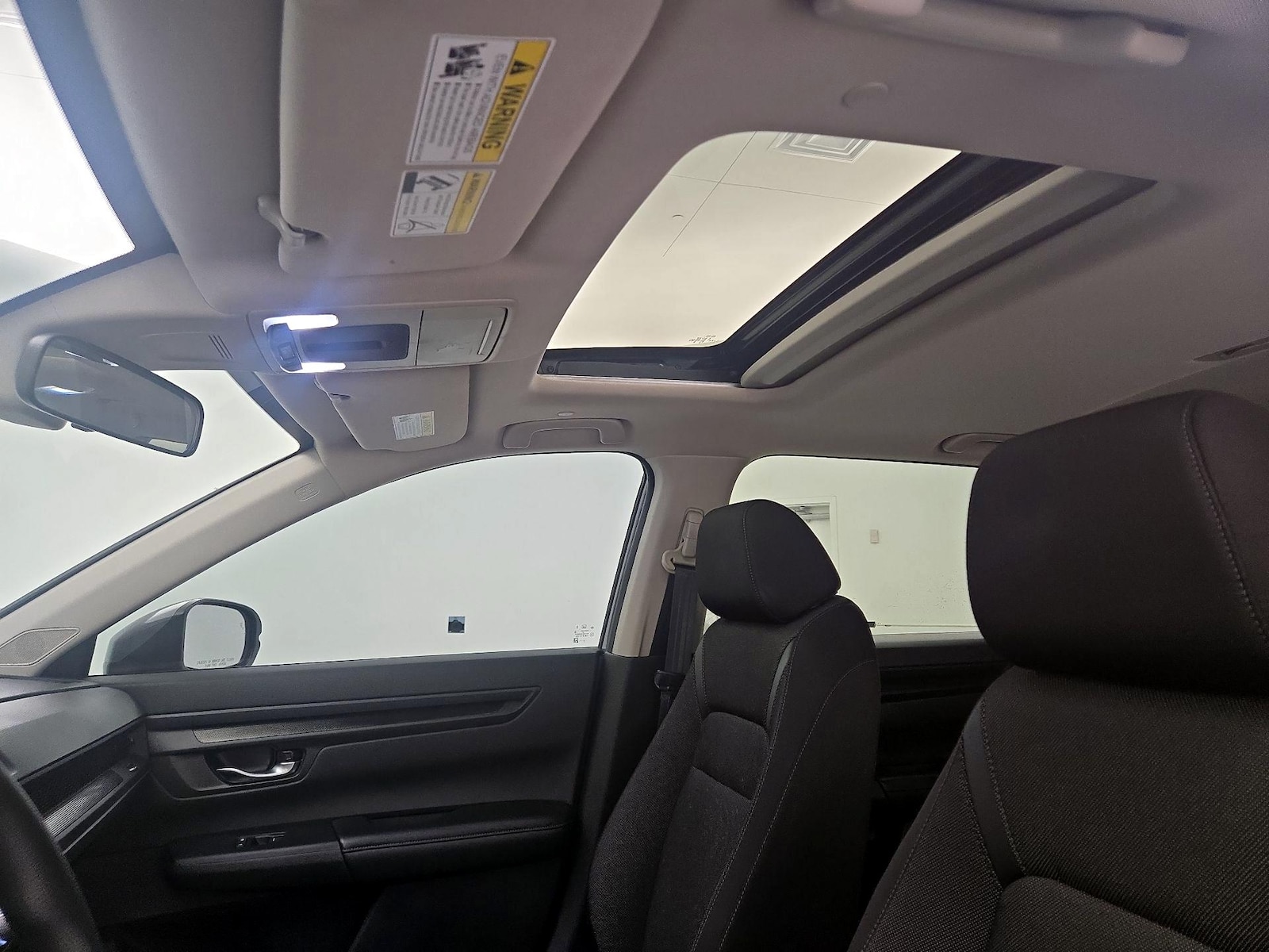Sunroof(s) & Overhead Airbags