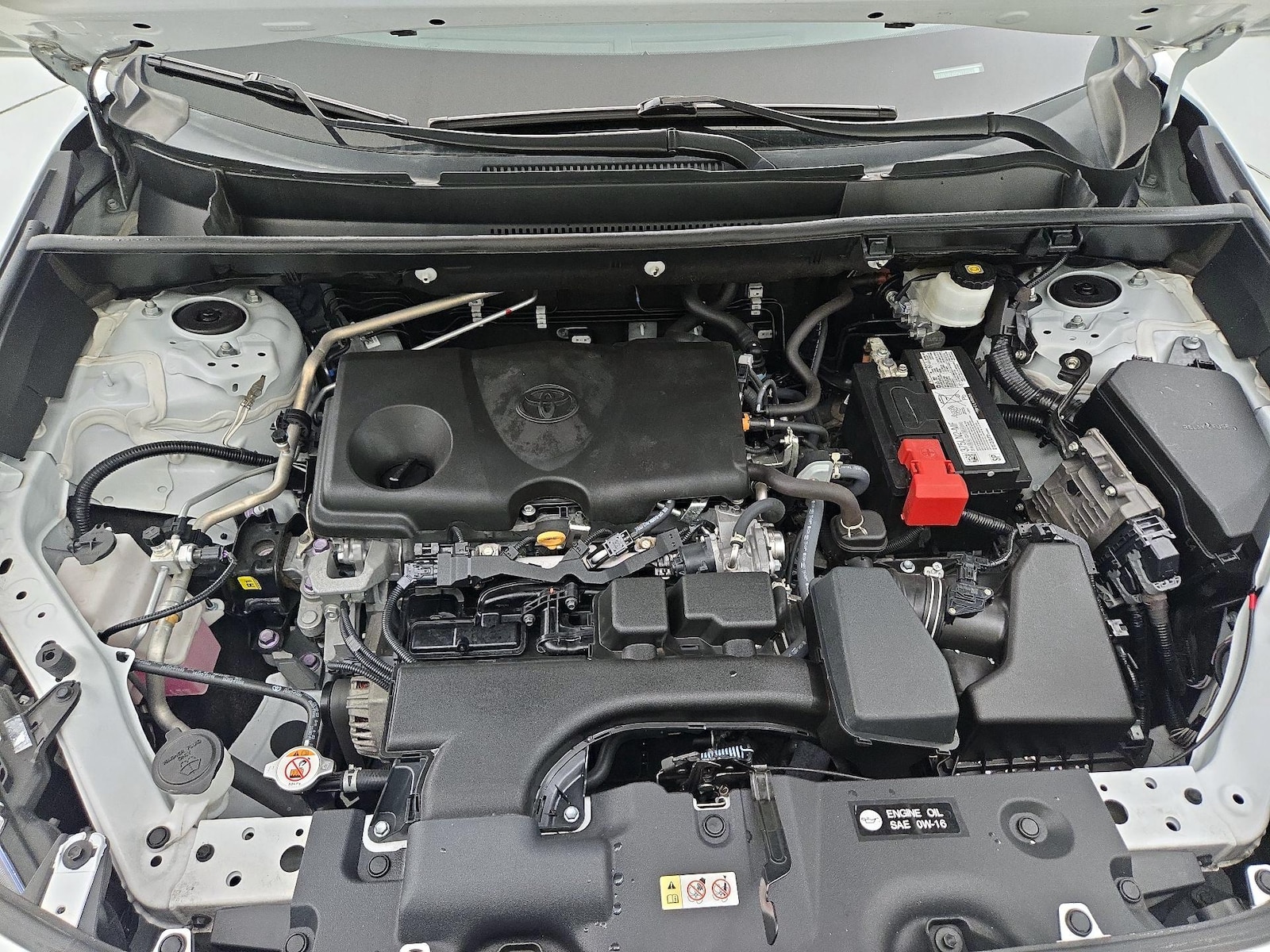 2023 Toyota RAV4 LE - Photo 22