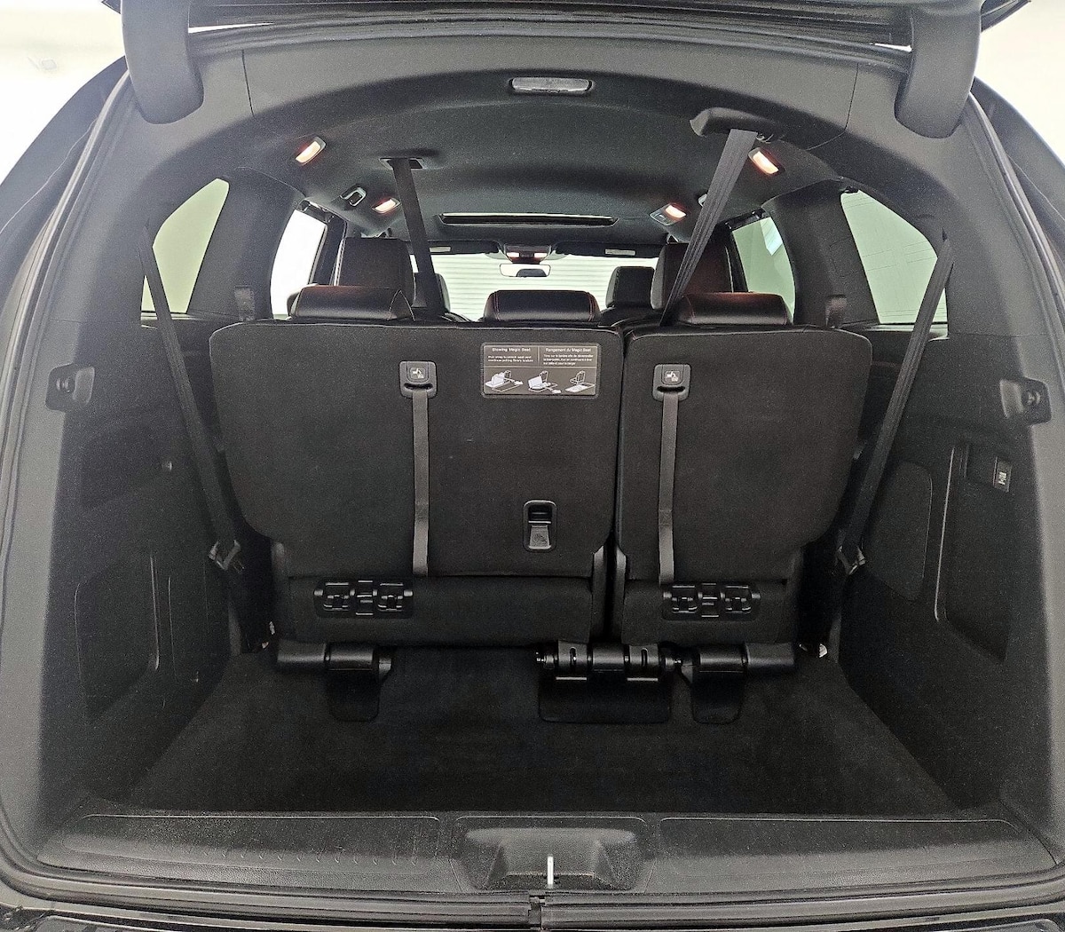 Trunk/Cargo (Seats Up)