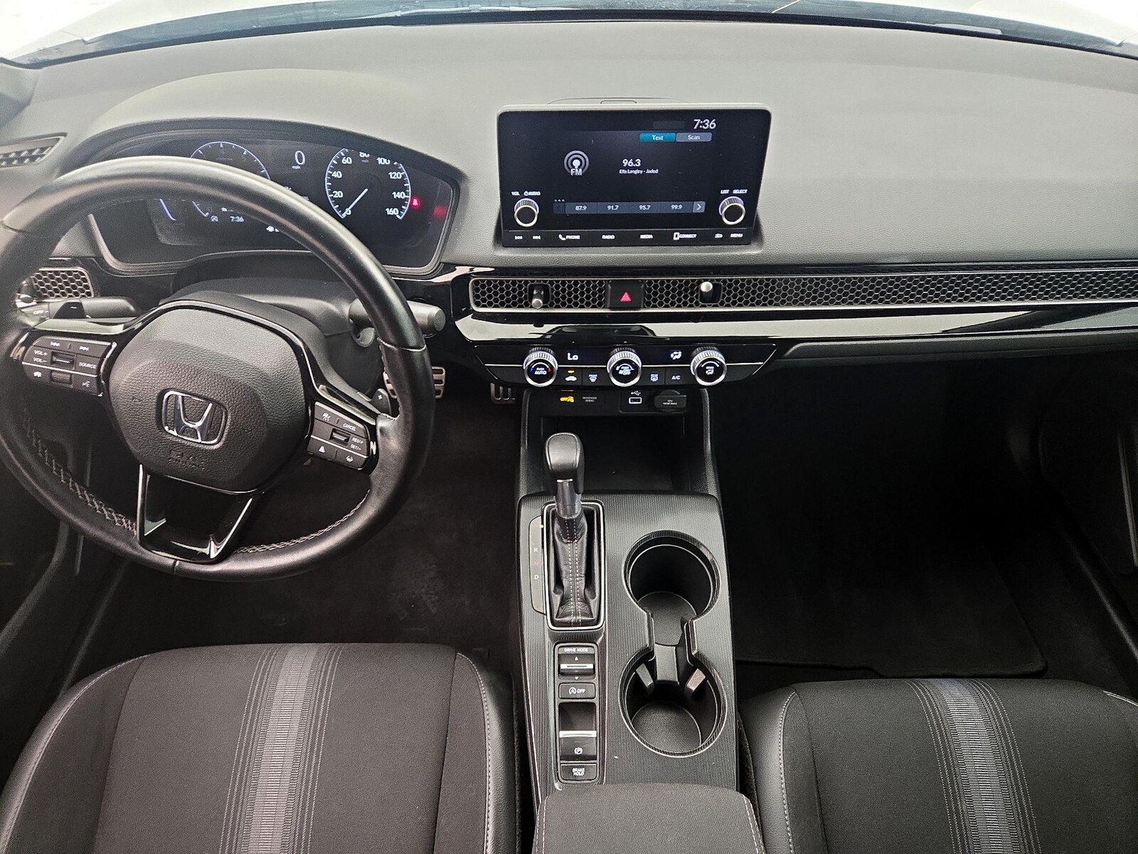 Apple CarPlay® & Android Auto™