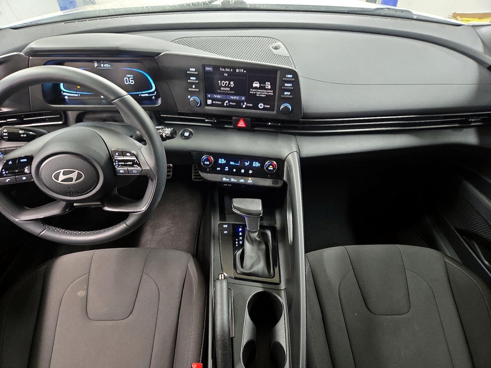 Apple CarPlay® & Android Auto™