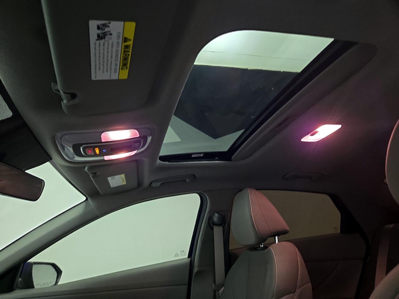 Sunroof(s) & Overhead Airbags