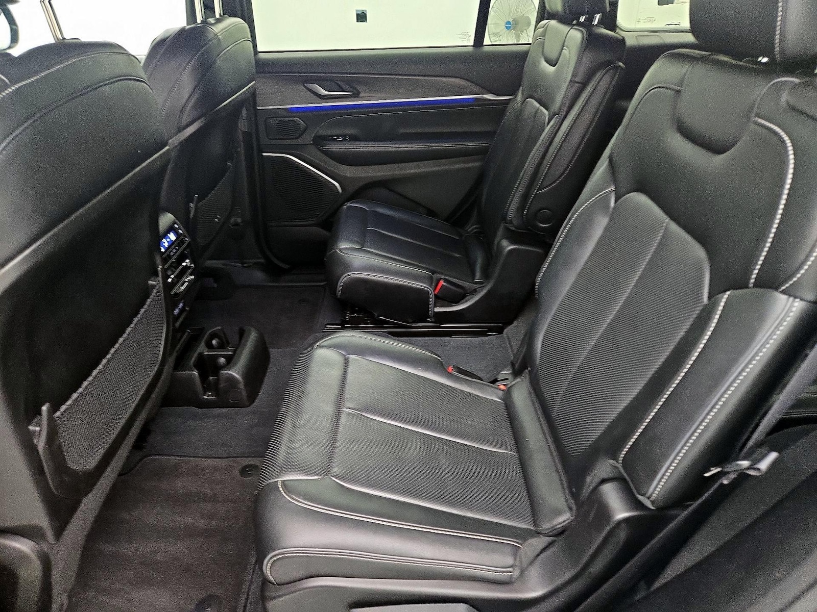 Rear Air Conditioning