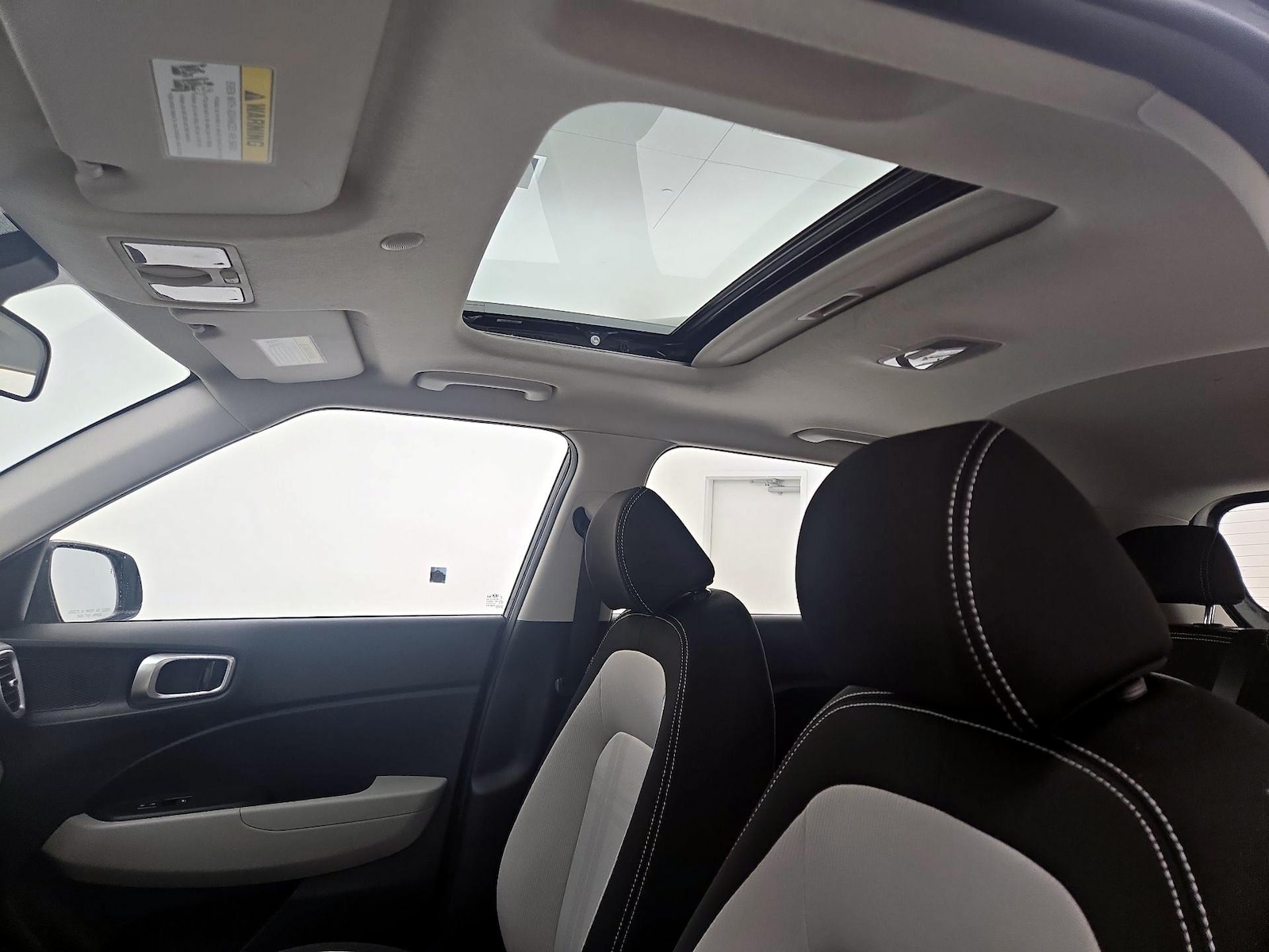 Sunroof(s) & Overhead Airbags