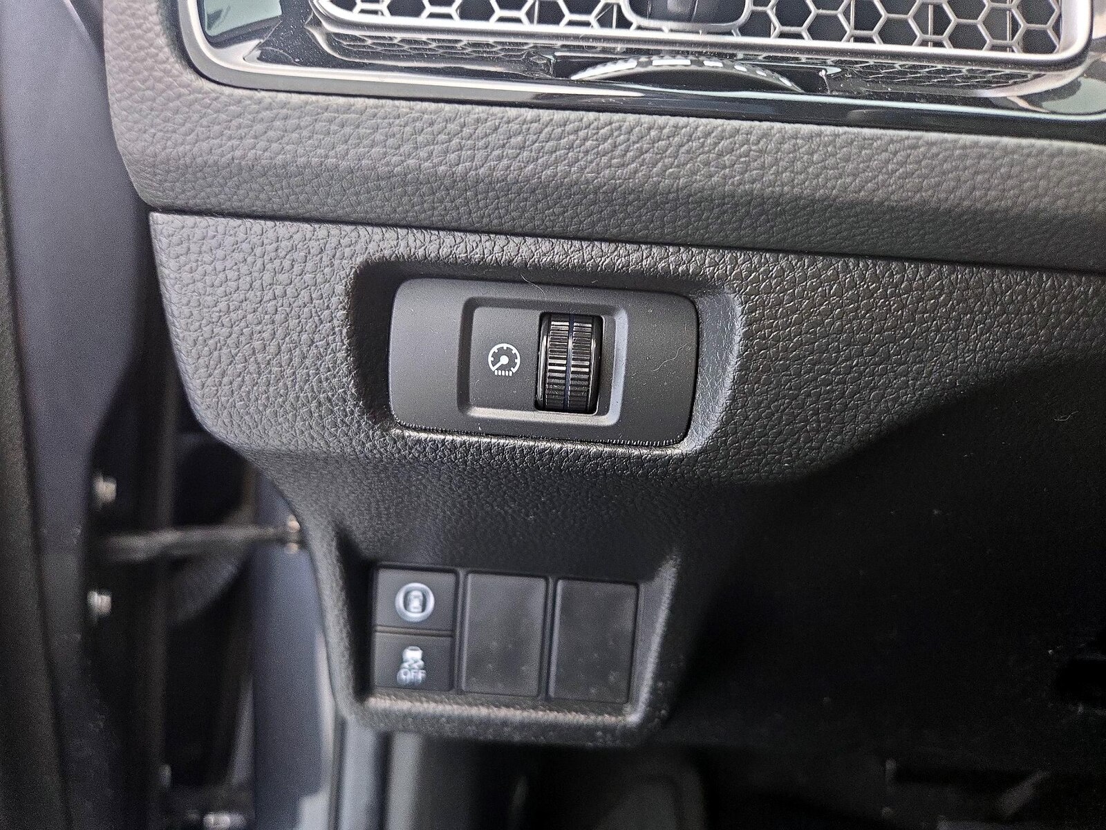 2024 Honda Civic LX - Photo 14