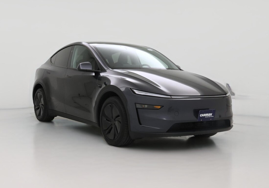 2026 Tesla Model Y Premium Rear-Wheel Drive in Gray — CarMax photo