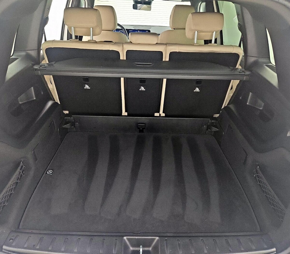 Trunk/Cargo (Seats Up)