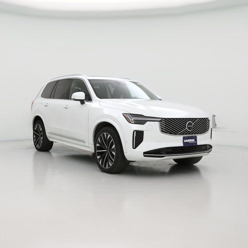 2025 Volvo XC90 B5 Plus