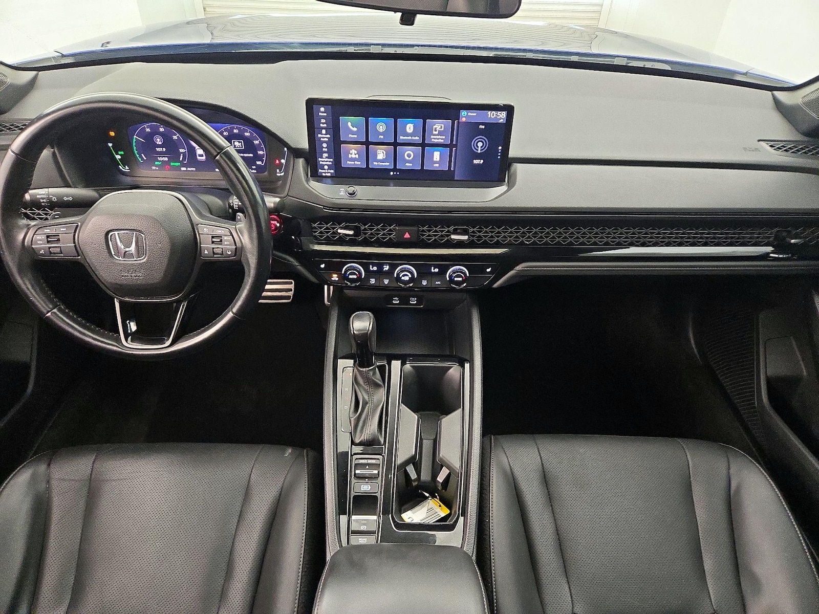 Apple CarPlay® & Android Auto™