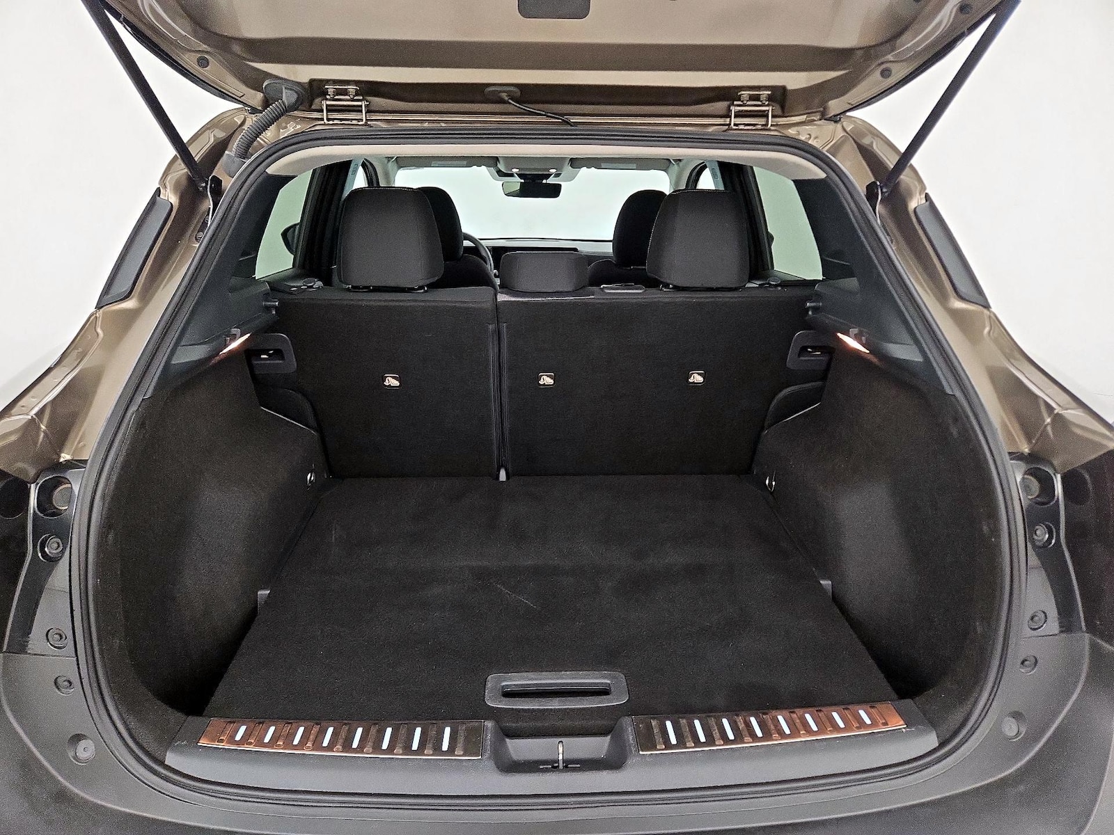 2025 Nissan Kicks SV - Photo 21